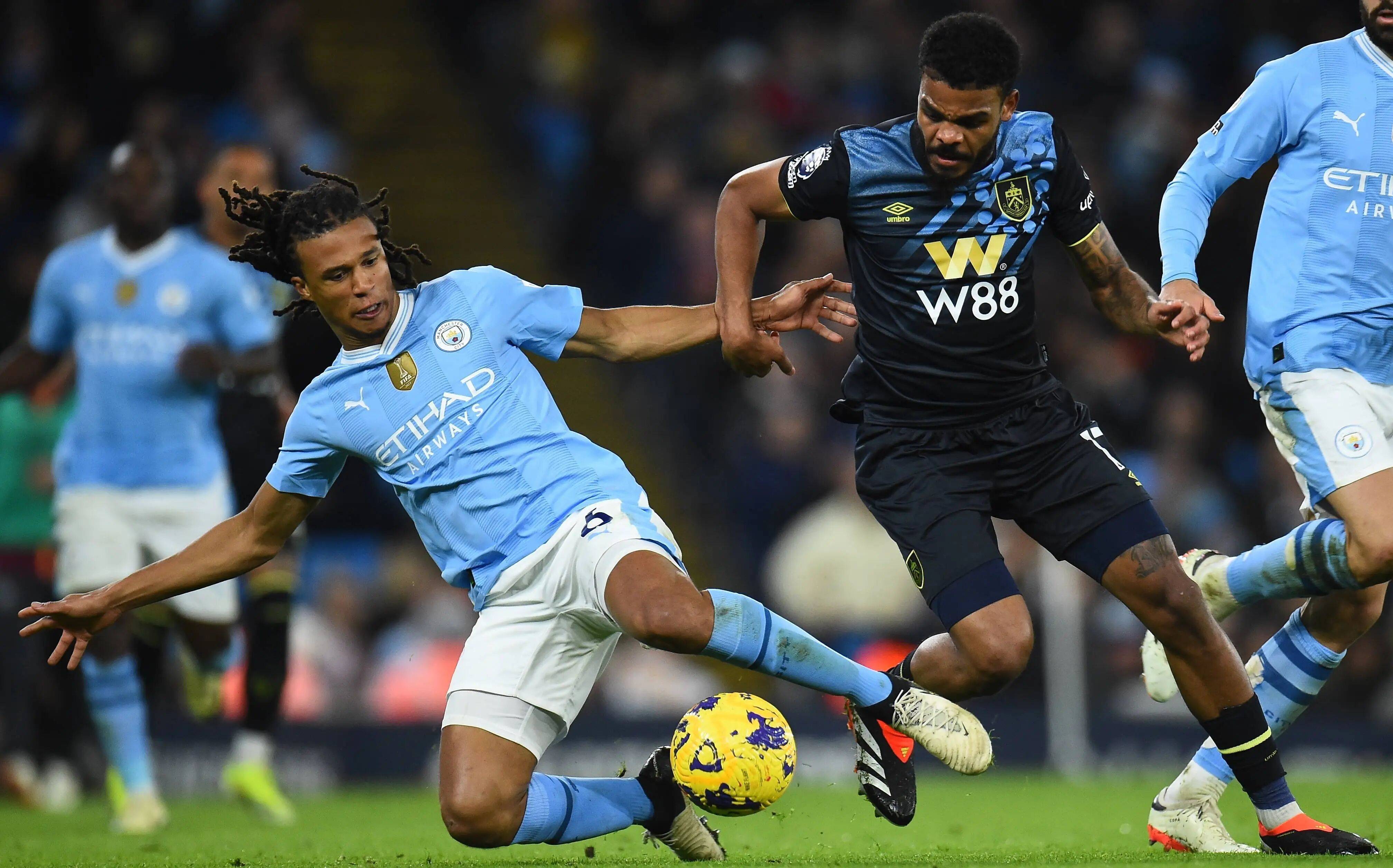 LoL Esports官方推特：这些年来，Faker和他的队友们