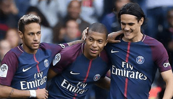 Smooya与Thorin之间的冲突：关于成就和玩家行为的讨论